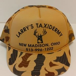 1990s Vintage Larry's Taxidermy Hat - Trucker Camo Style / Energy